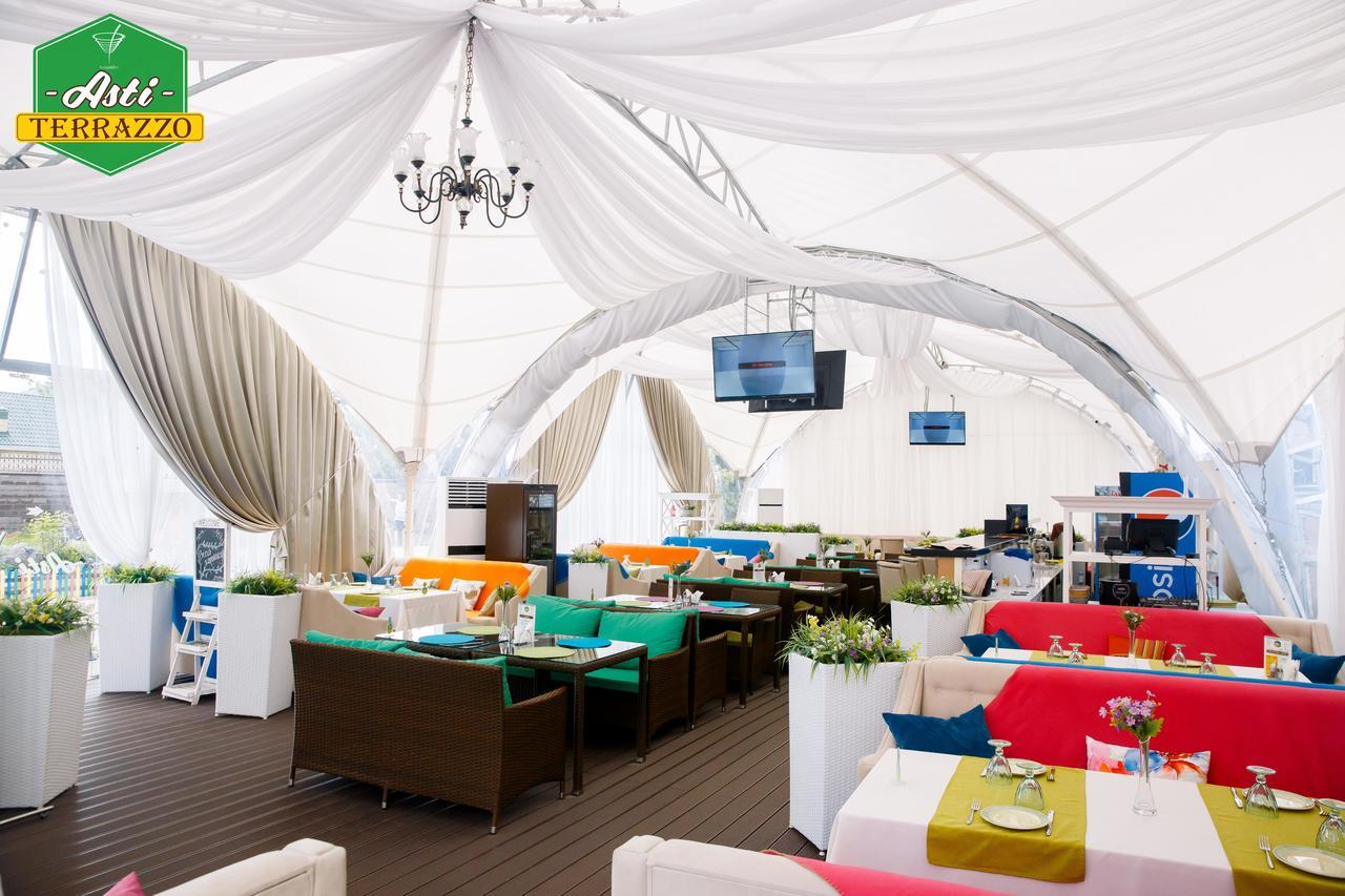 Park Hotel Karaganda Luaran gambar