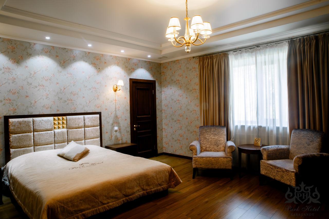 Park Hotel Karaganda Luaran gambar